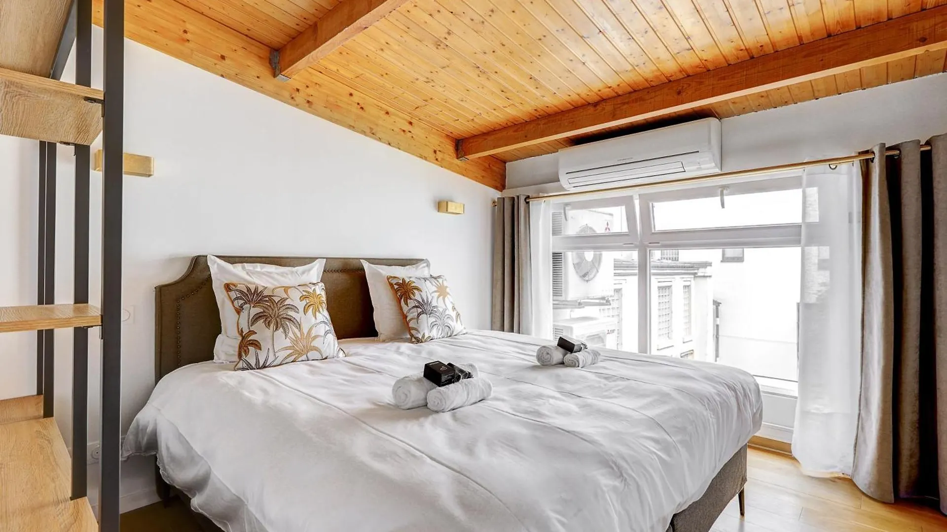 Superb Apartement Duplex With Ac - Picpus Parijs Appartement